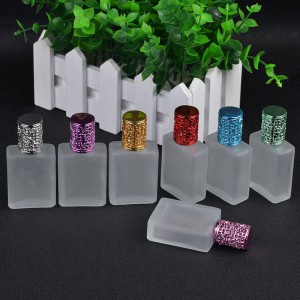  Mini Flat Square 15ml Frosted Glass Bottle With Aluminum Cover Essential Oil Roller On Bottles