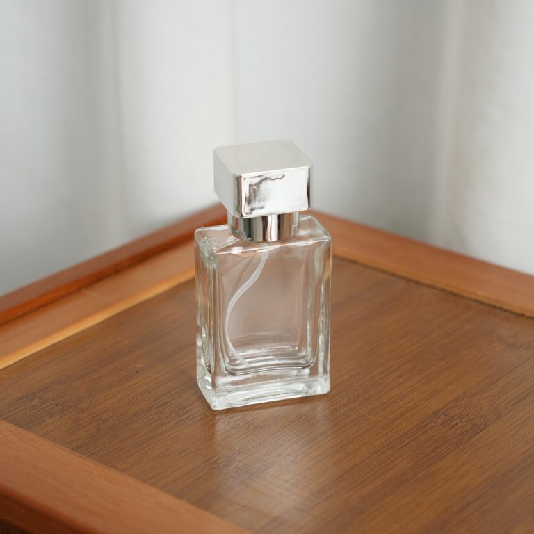 30ml 透明螺口扁方 (3)